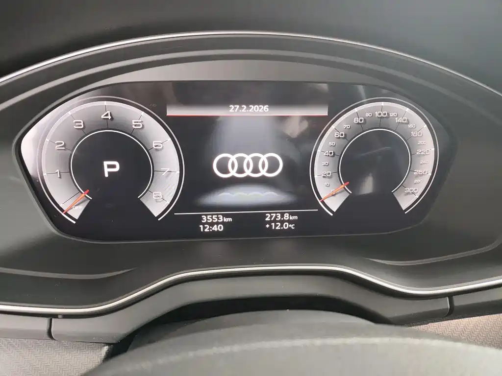 Audi Q5L 2025 — фото 15