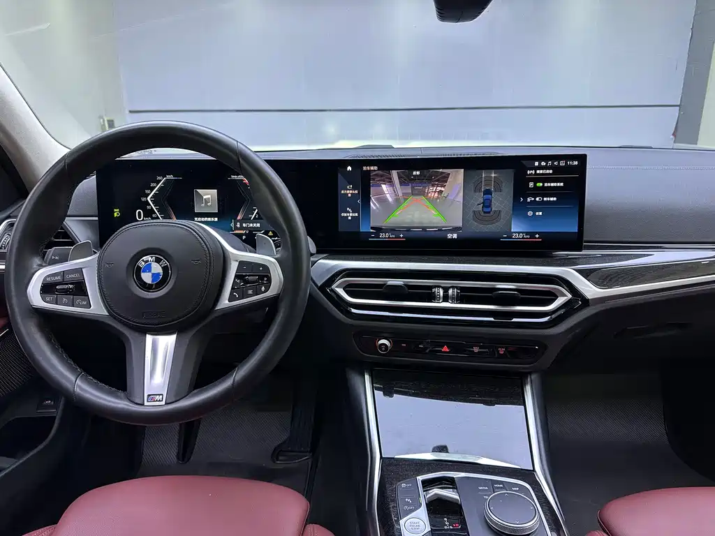 BMW 3 Series 2023 — фото 11