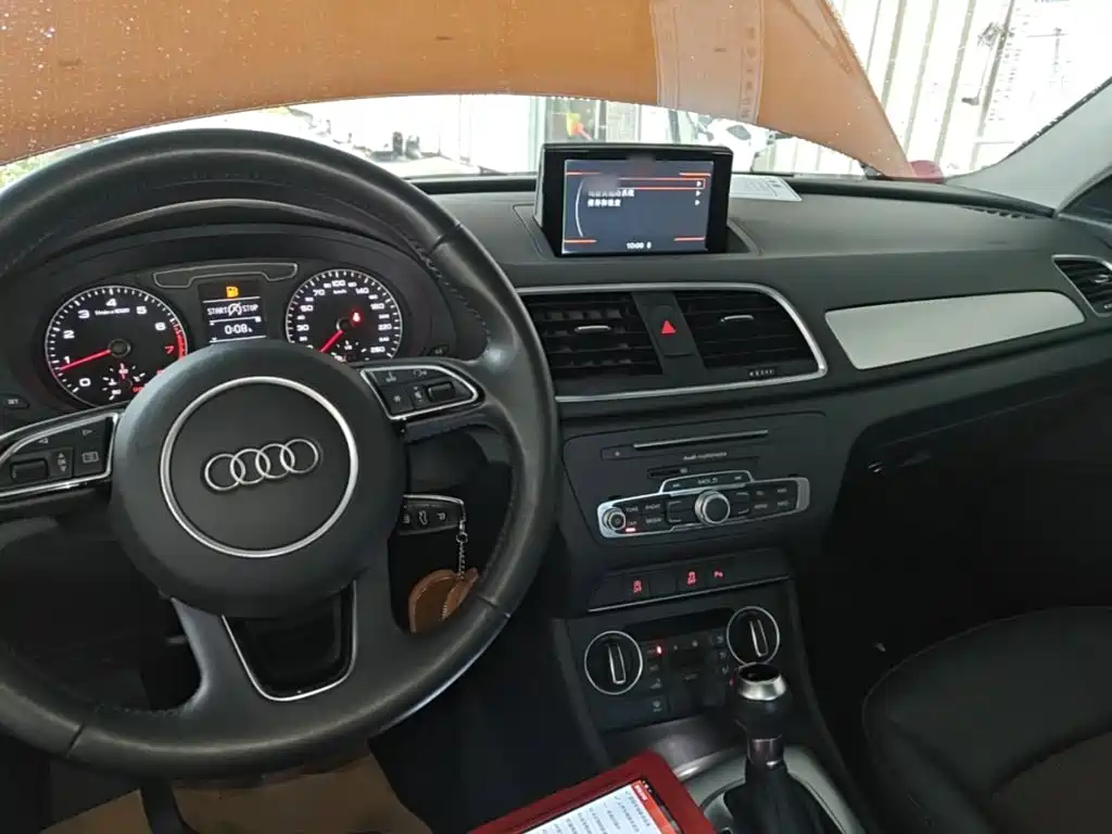 Audi Q3 2018 — фото 10