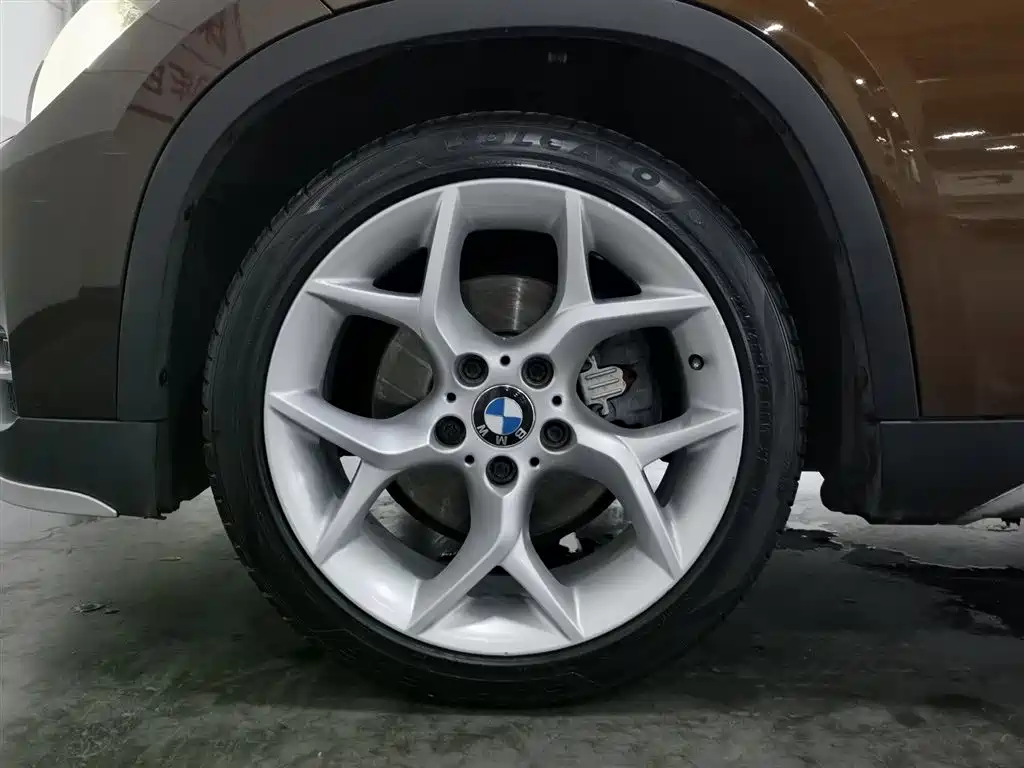 BMW X1 2015 — фото 17