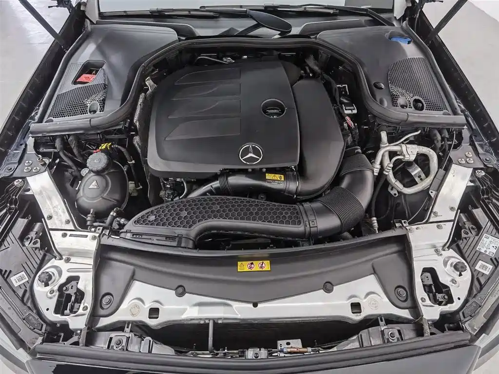 Mercedes-Benz E-Class 2023 — фото 6