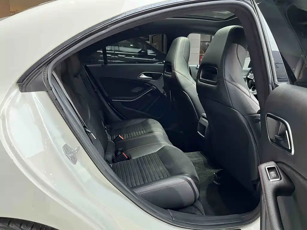 Mercedes-Benz CLA 2017 — фото 14