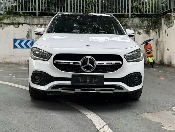 Mercedes-Benz GLA 2021