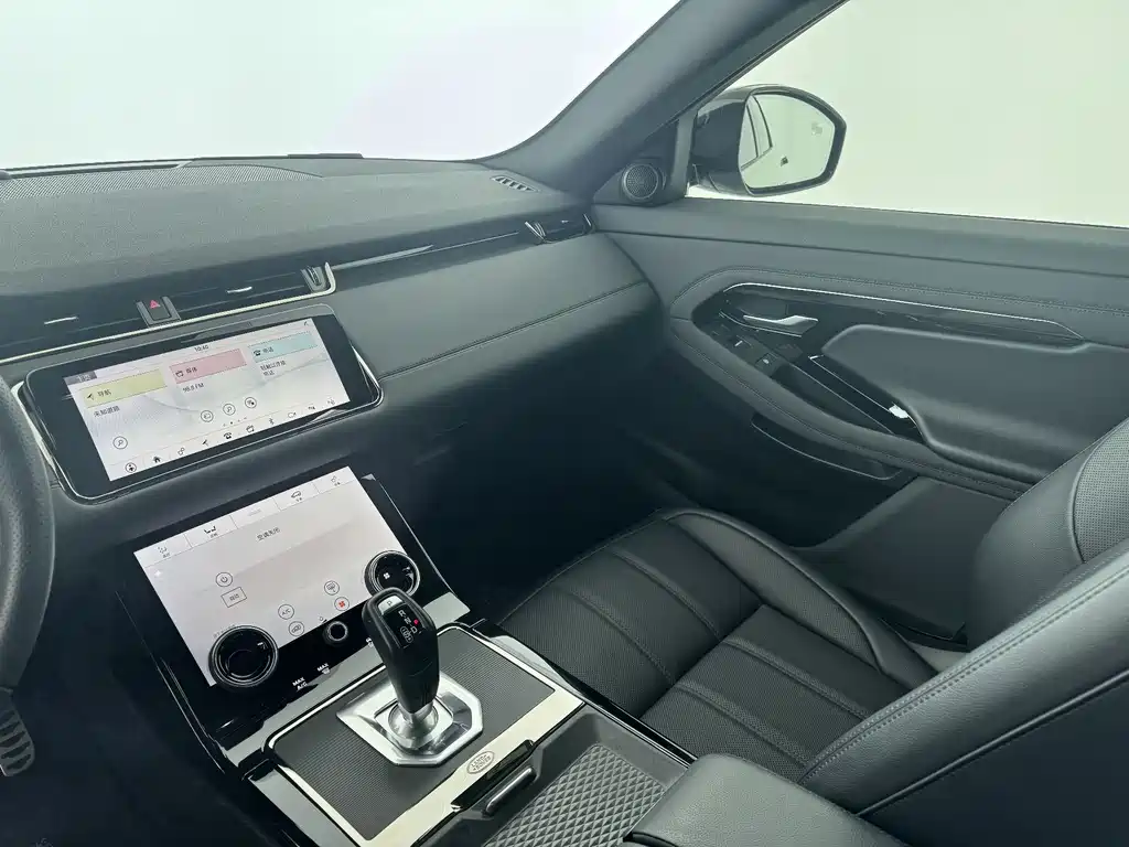 Land Rover Evoque 2021 — фото 8