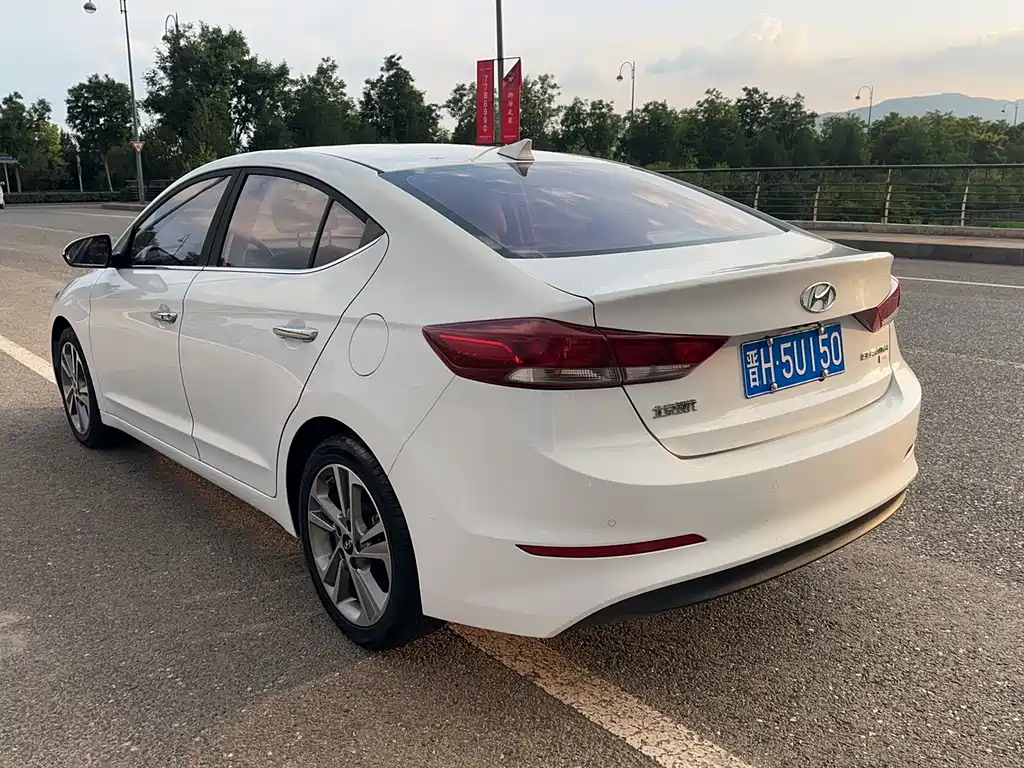 Hyundai Celesta 2017 — фото 9
