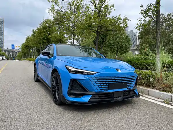 Changan UNI-V 2022