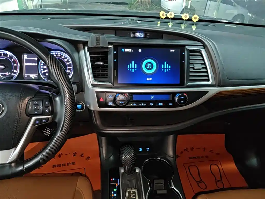 Toyota Highlander 2021 — фото 13
