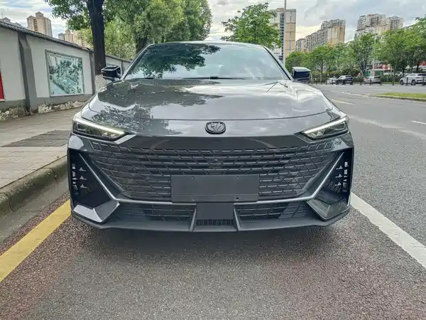 Changan UNI-V 2022