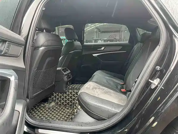 Audi A6L 2021