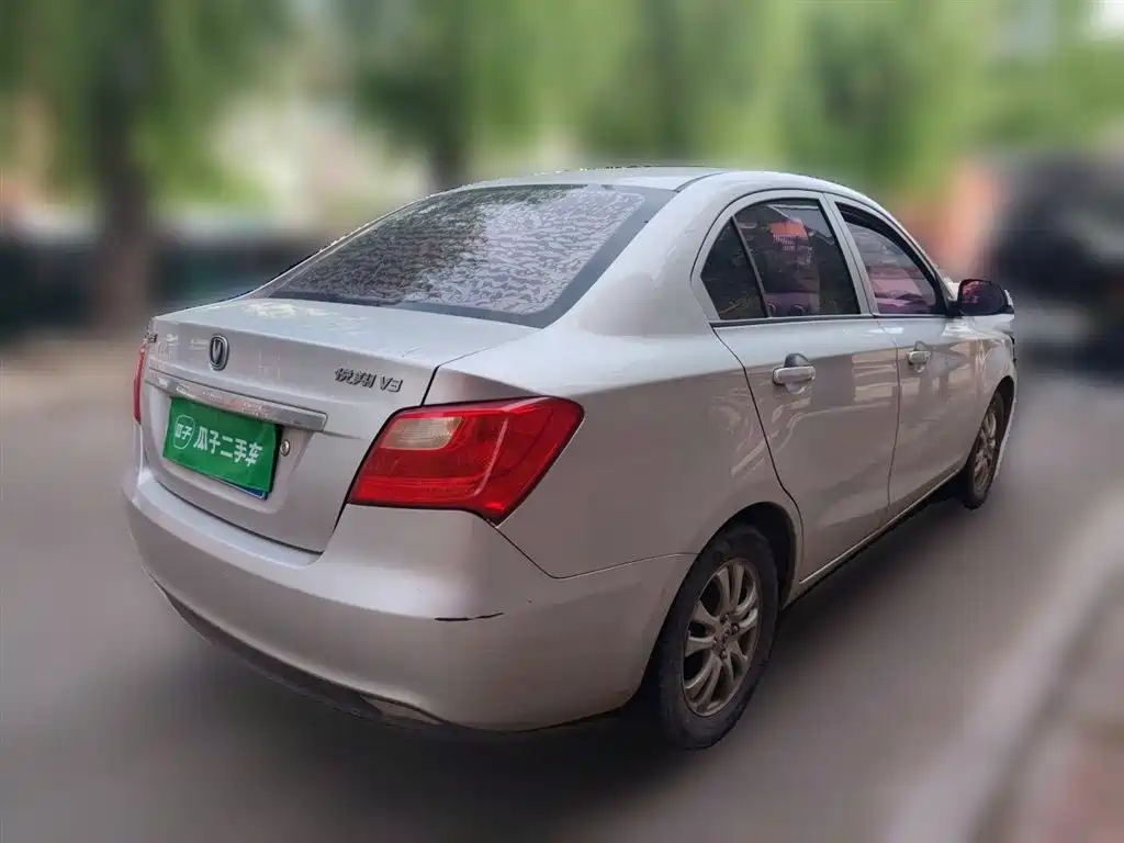 Changan V3 2016 — фото 6