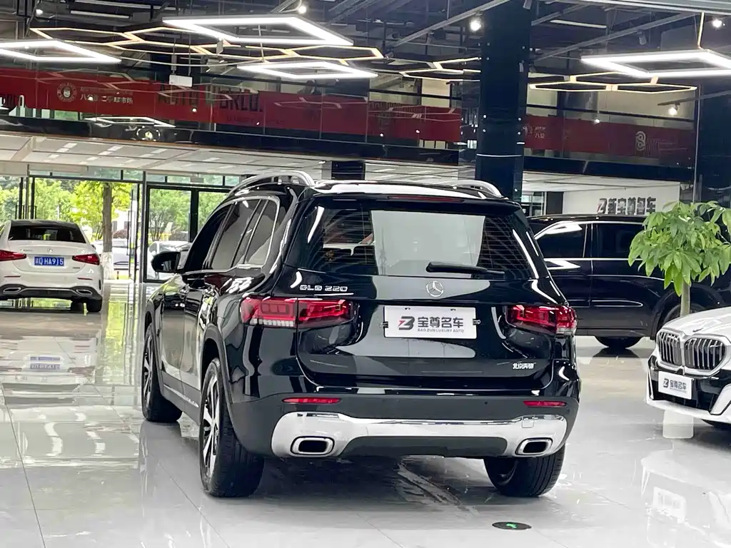 Mercedes-Benz GLB 2023 — фото 16