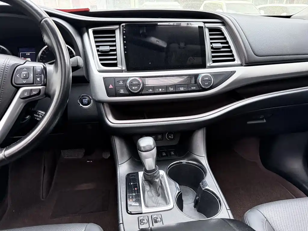 Toyota Highlander 2020 — фото 14