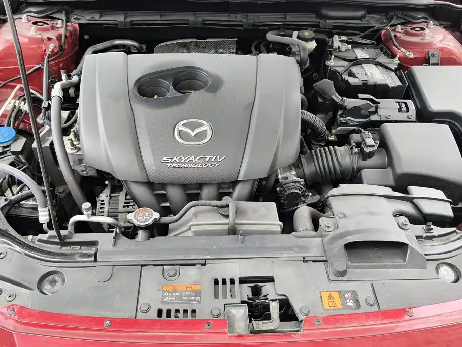 Mazda CX-4 2017 — фото 10
