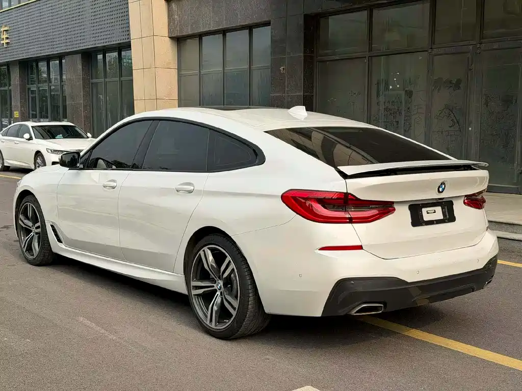 BMW 6 Series GT 2023 — фото 6