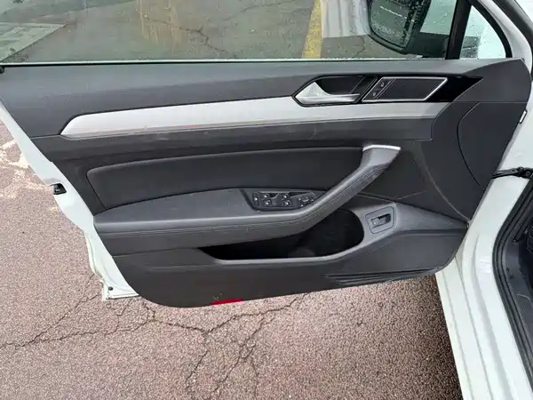 Volkswagen Viloran 2019