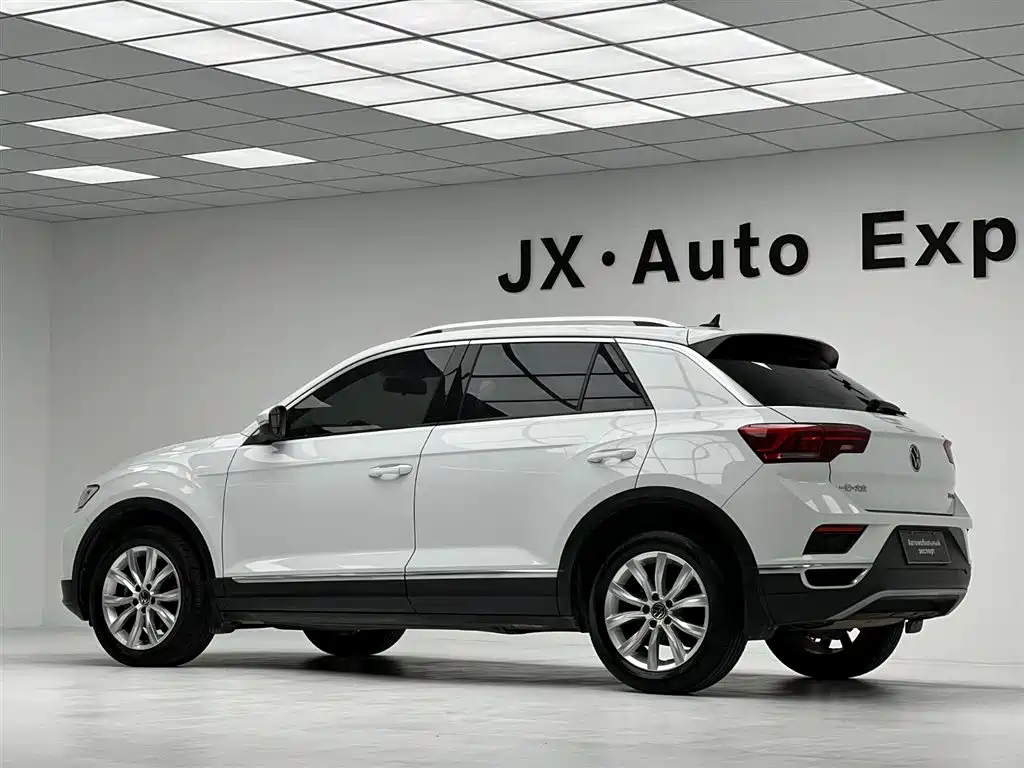 Volkswagen T-Roc 2021 — фото 7