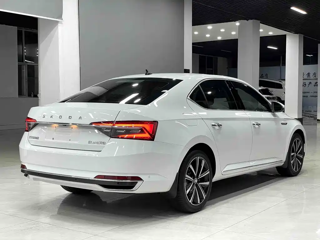 Skoda Superb 2022