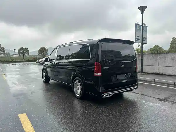 Mercedes-Benz Vito 2023