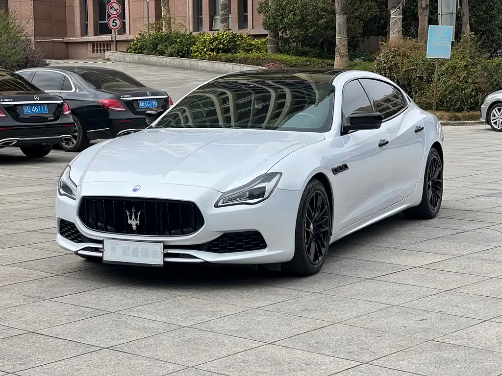 Maserati Quattroporte 2014 — фото 1