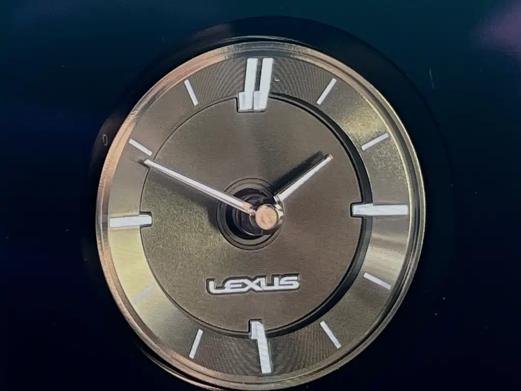 Lexus ES 2018 — фото 13