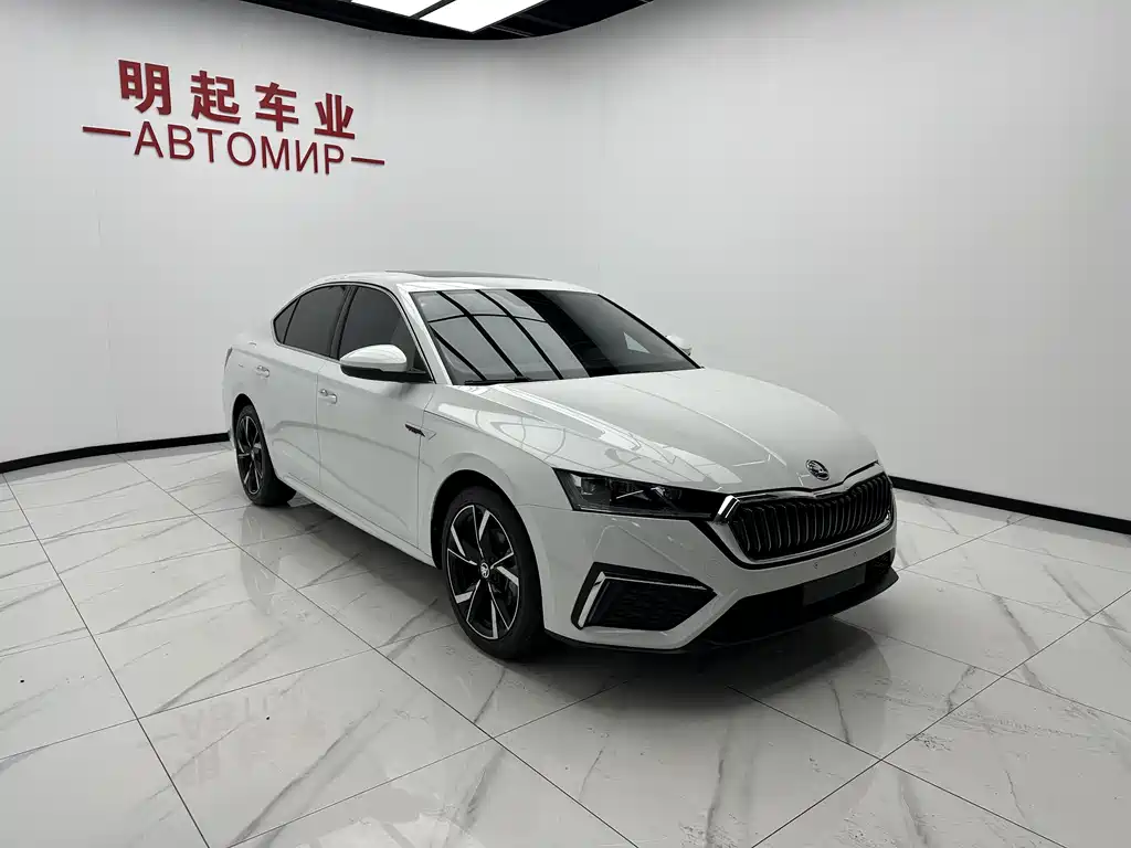 Skoda Octavia 2023