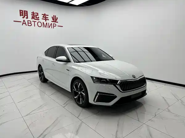 Skoda Octavia 2023