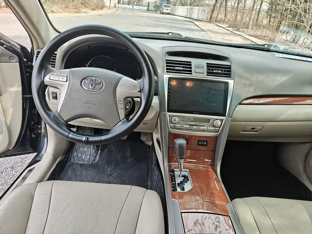 Toyota Camry 2015