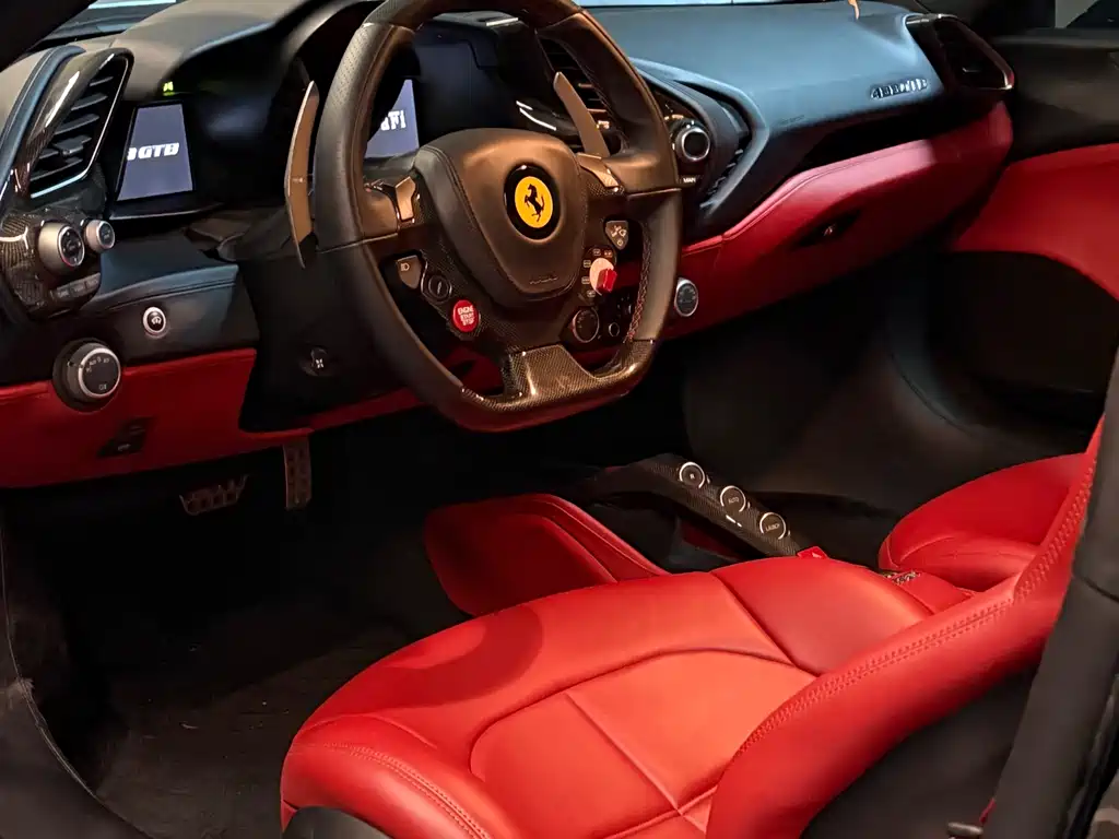 Ferrari 488 2016 — фото 17