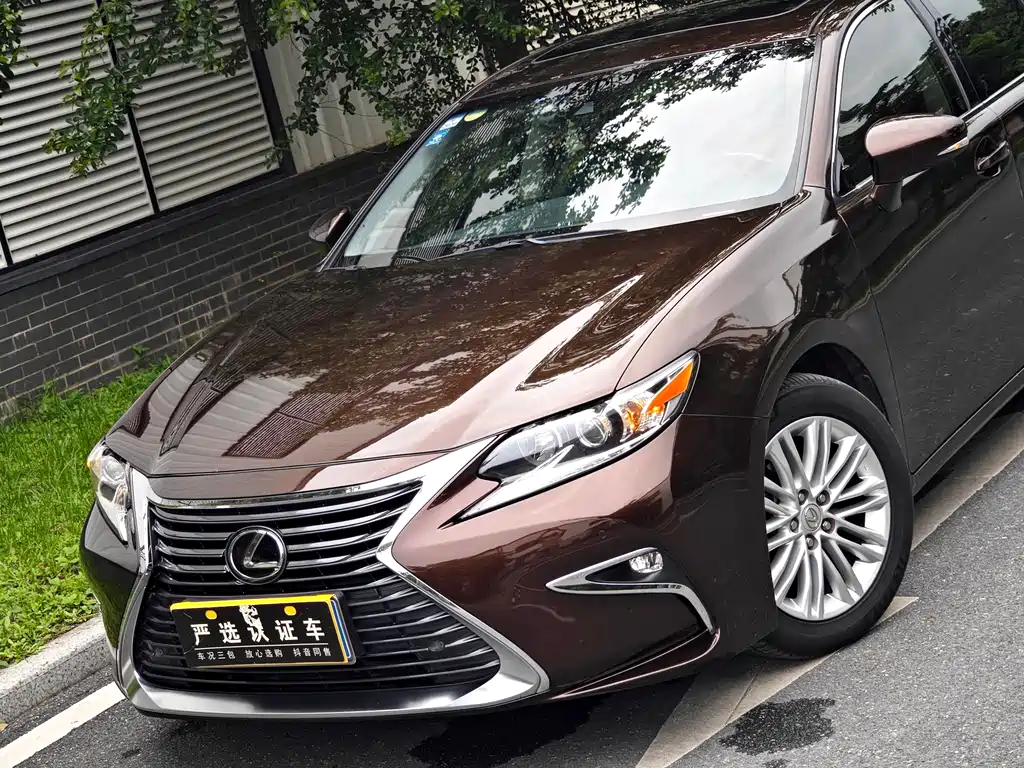 Lexus ES 2016 — фото 5