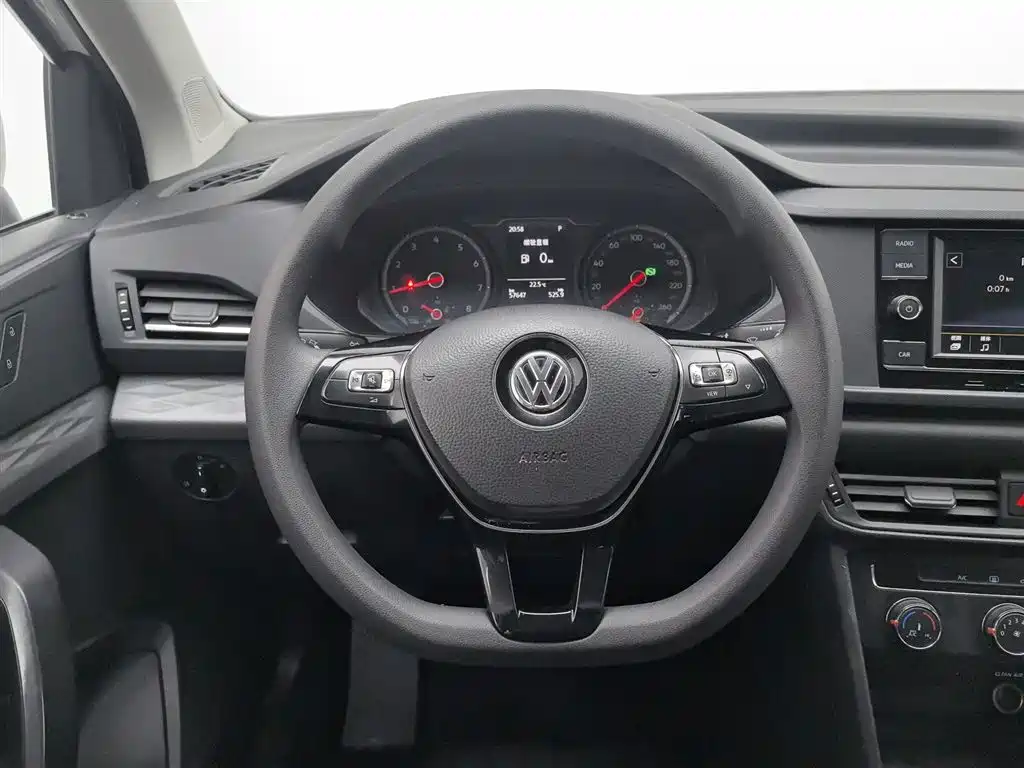 Volkswagen Tharu 2019 — фото 11