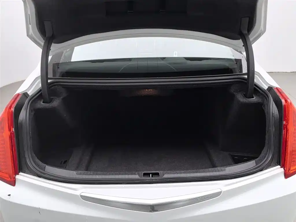 Cadillac ATS-L 2016 — фото 16