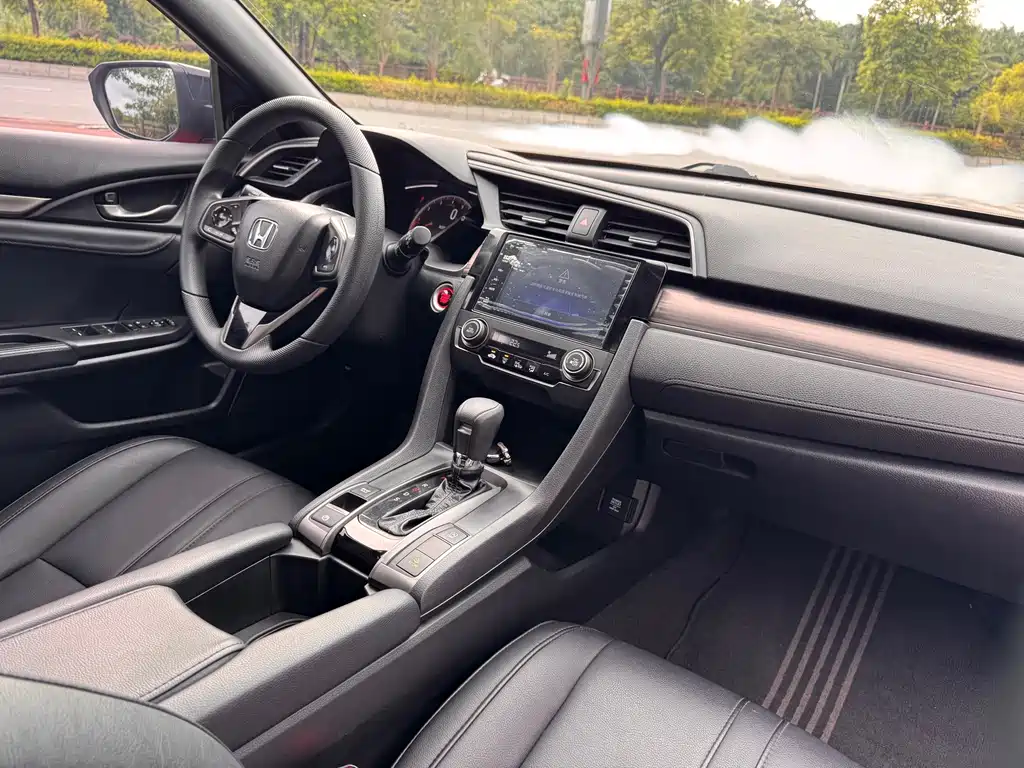 Honda Civic 2020 — фото 13