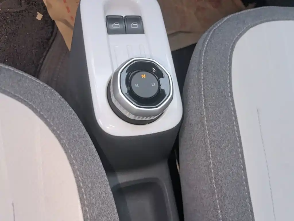 Geely Galaxy Panda 2025 — фото 14