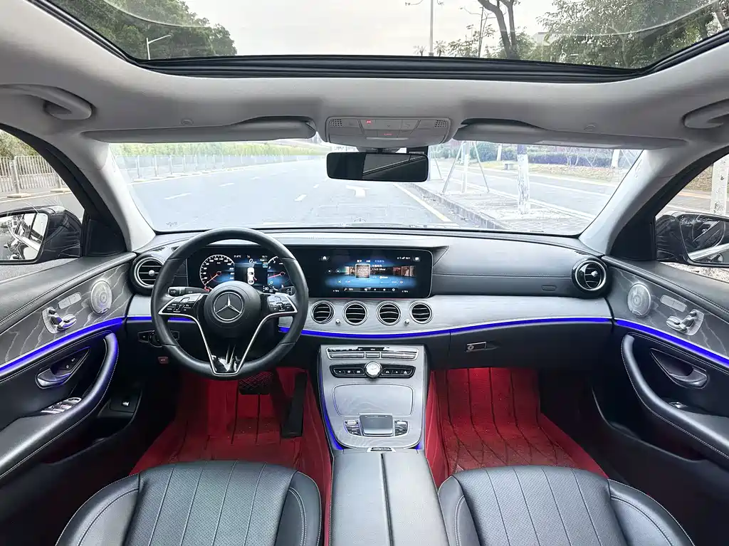 Mercedes-Benz E-Class 2023 — фото 12