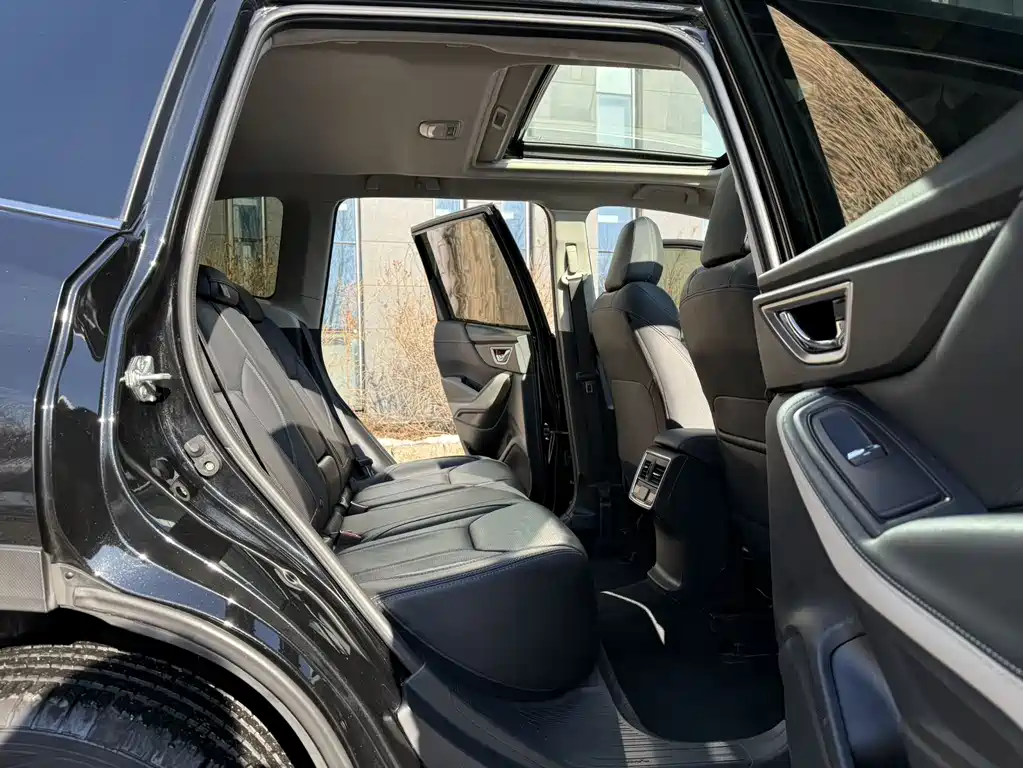Subaru Forester 2022 — фото 15