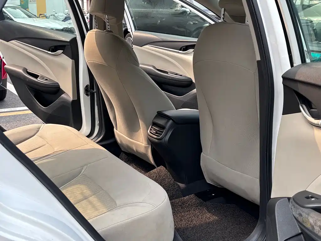 Buick Excelle 2018 — фото 14