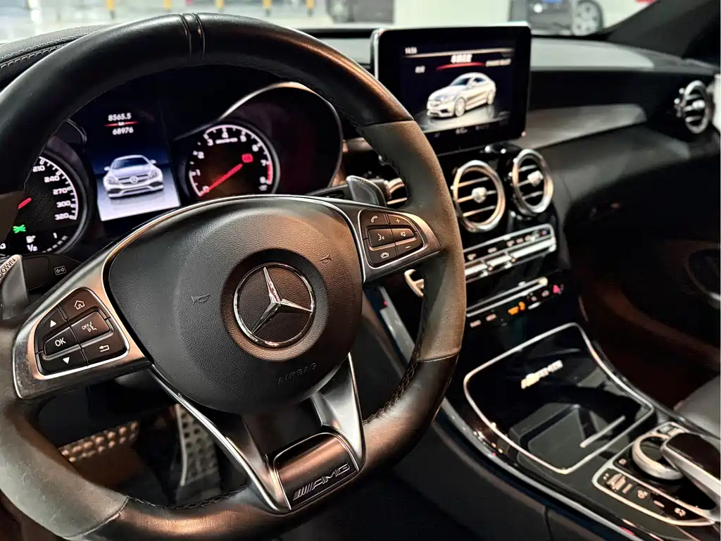 Mercedes-Benz C-Class AMG 2019 — фото 16