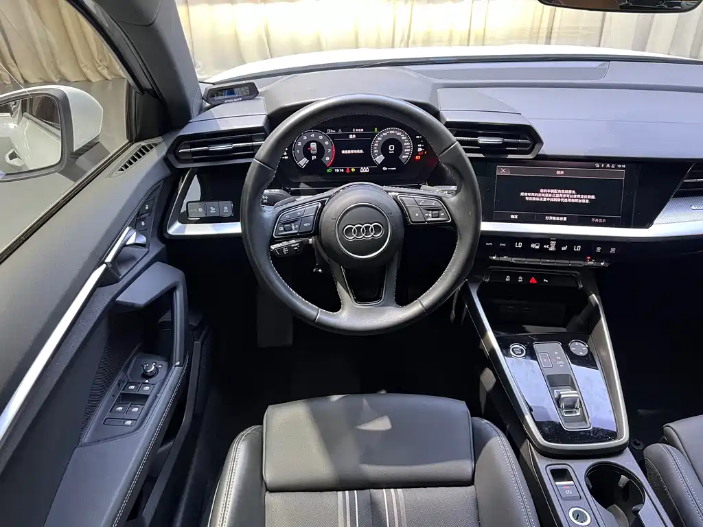 Audi A3 2022 — фото 11
