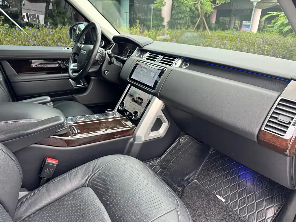 Land Rover Range Rover 2021 — фото 14