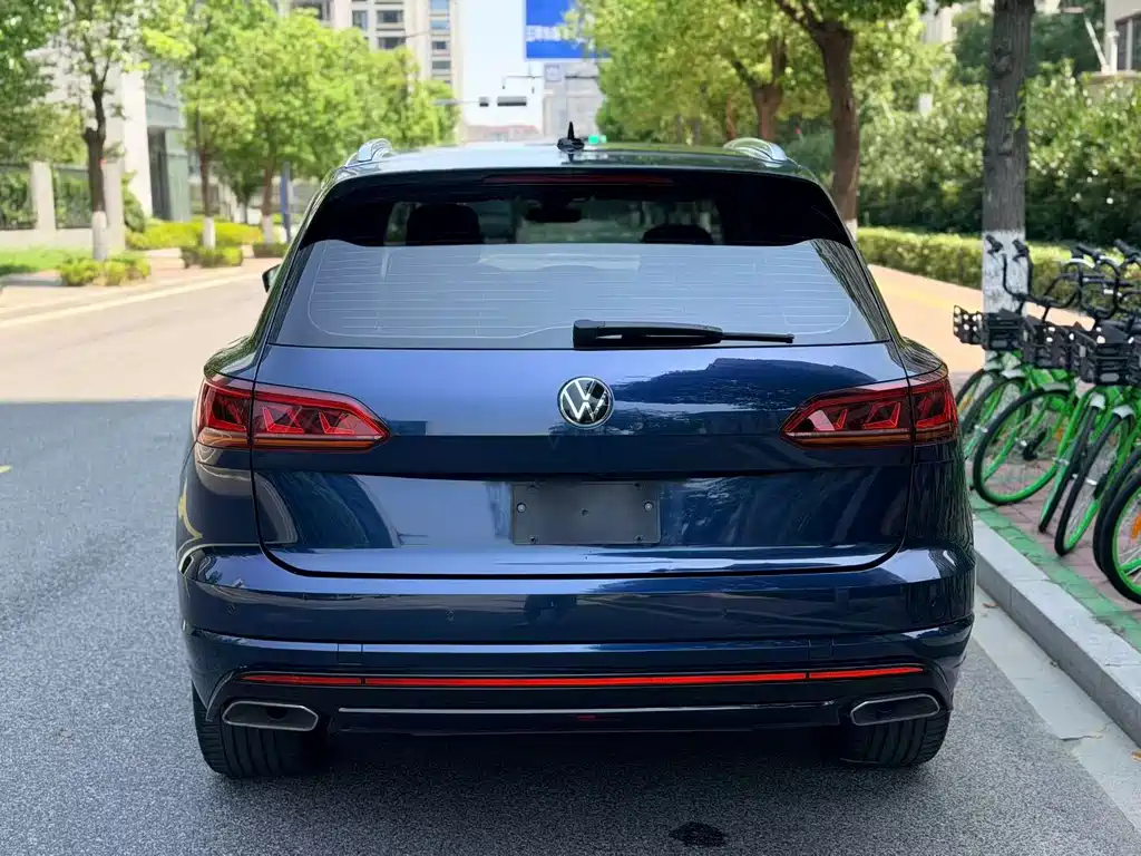 Volkswagen Touareg 2021 — фото 12