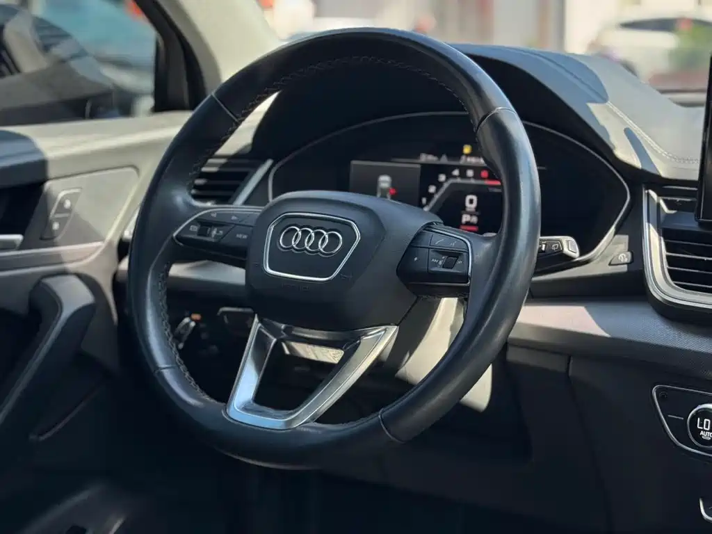 Audi Q5L 2023 — фото 12