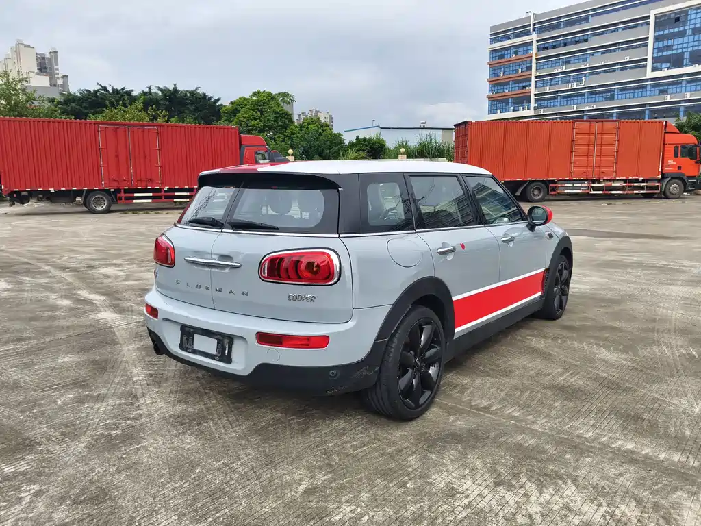 MINI Clubman 2018 — фото 9