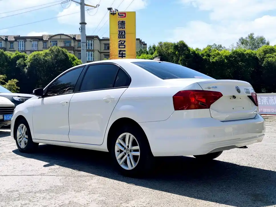 Volkswagen Jetta 2019
