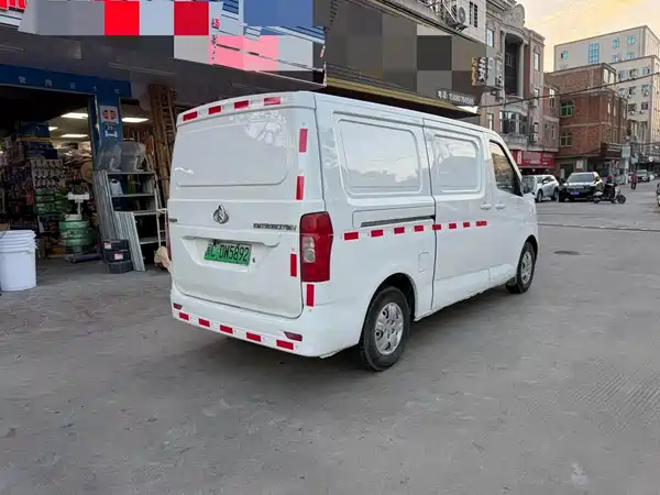 Changan Ruixing EM60 2021