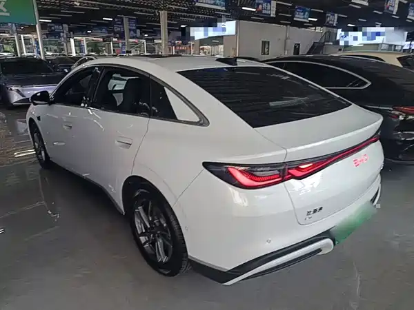 BYD Seal 06 2025