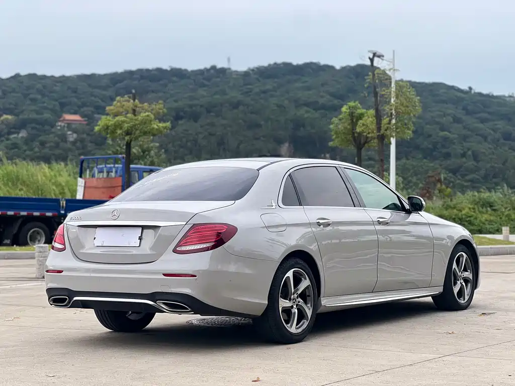 Mercedes-Benz E-Class 2018 — фото 4