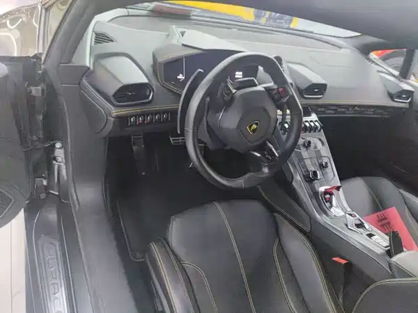 Lamborghini Huracan 2019