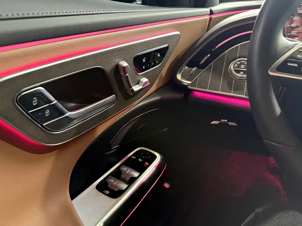 Mercedes-Benz E-Class 2024 — фото 14