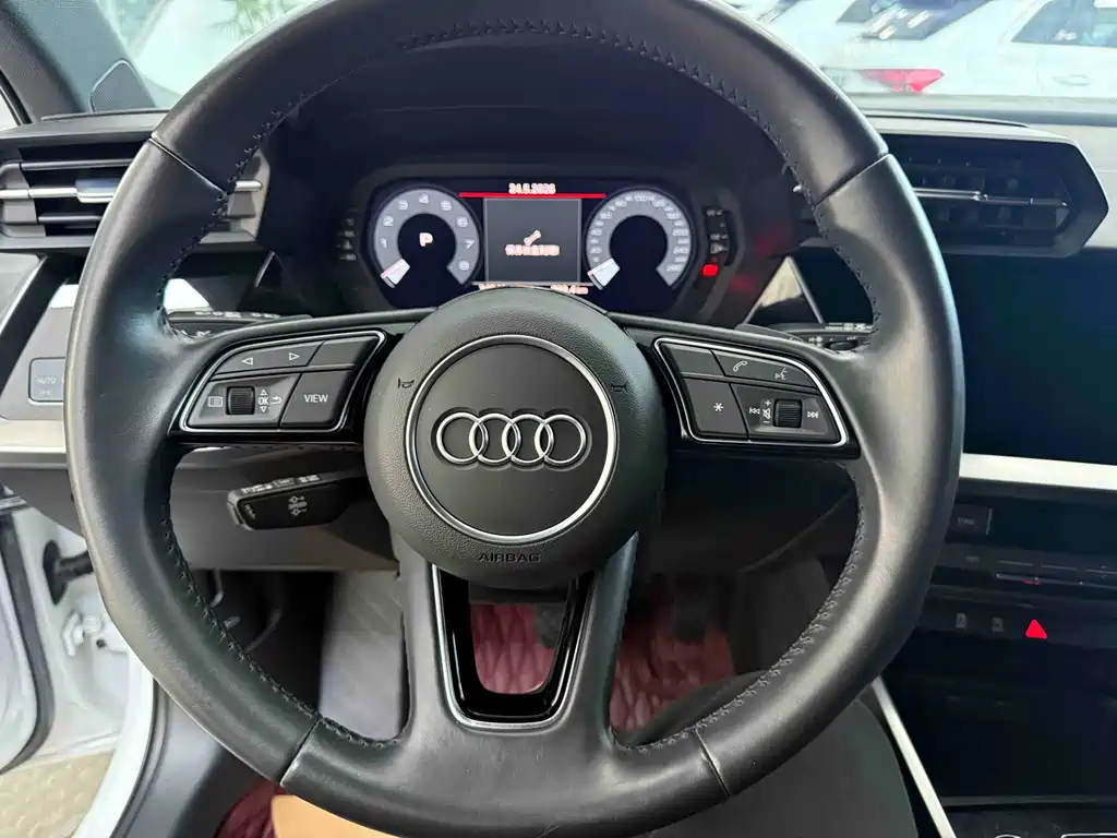 Audi A3 2022 — фото 12