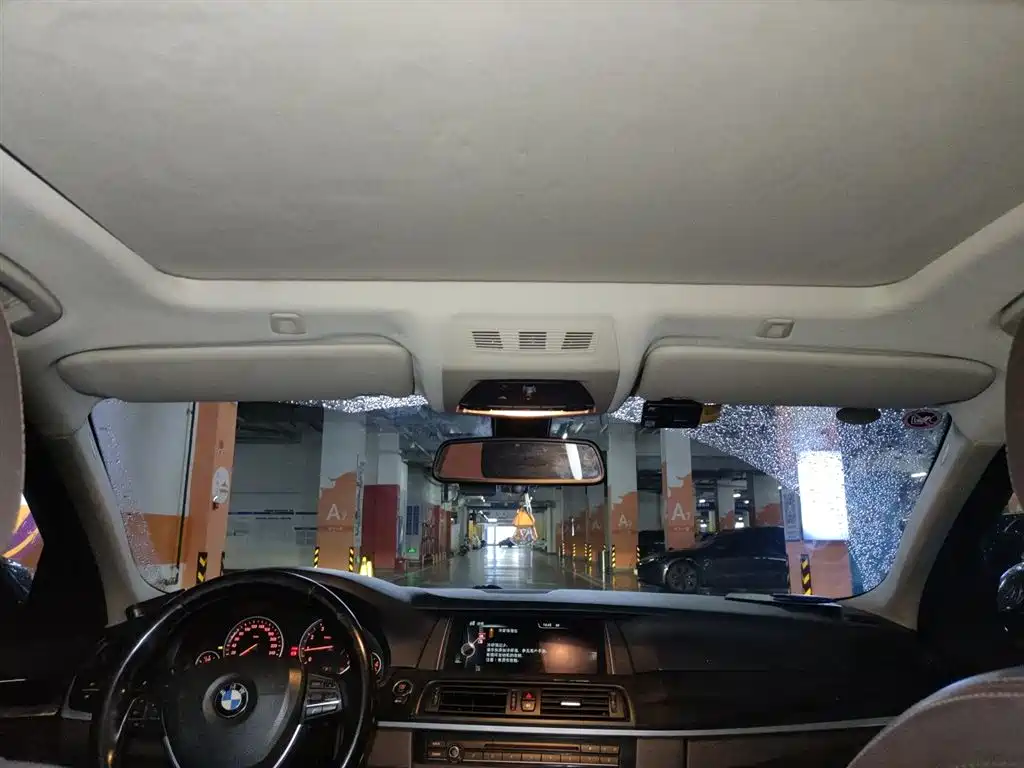 BMW 5 Series 2015 — фото 19